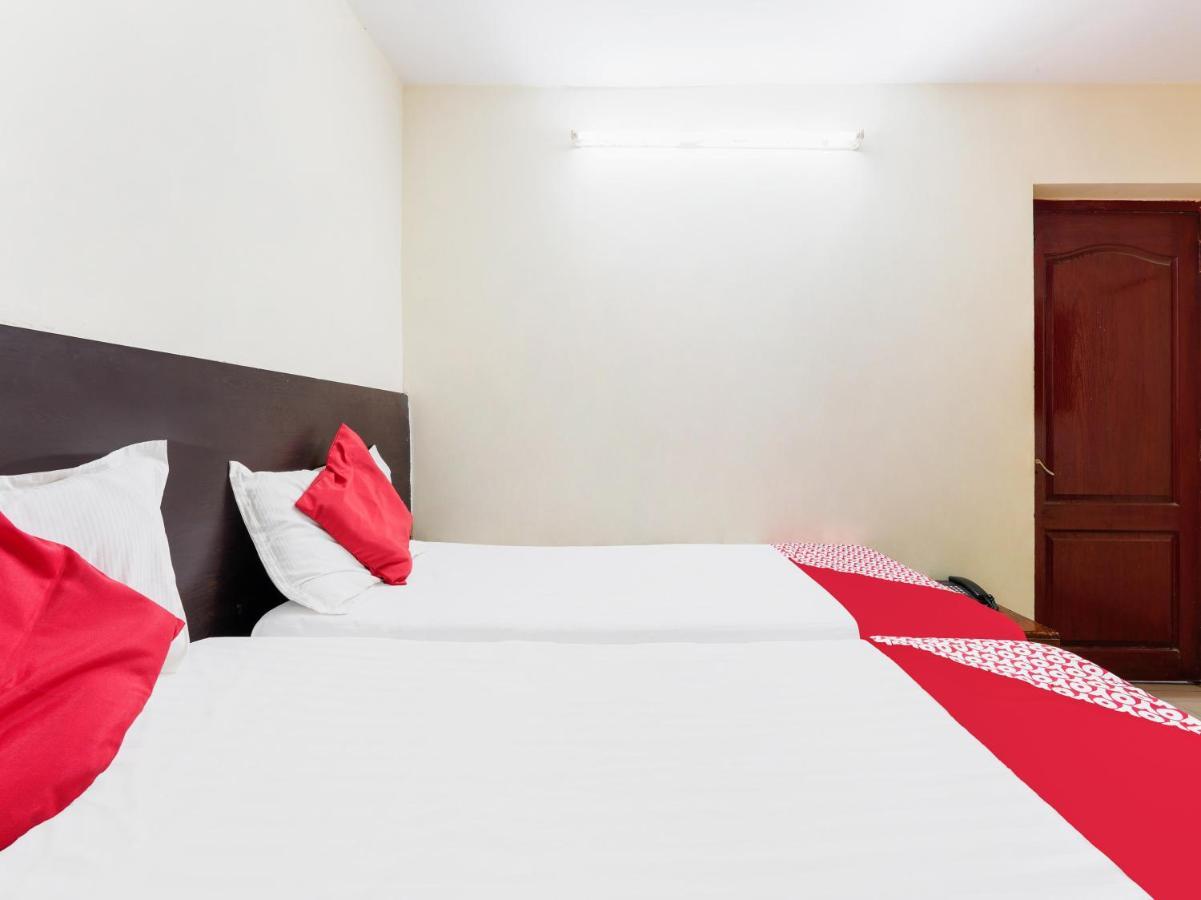 Spot On Hotel Supriya Vijayawāda Zewnętrze zdjęcie